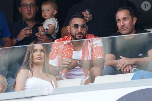 À l'aube de ses 39 ans, le maestro réunionnais a officiellement annoncé qu'il raccrochait les crampons.

Dimitri Payet et sa femme Ludivine - Match Marseille Vs Reims (2-1) au stade Vélodrome à Marseille - match de football de Ligue 1 Uber Eats le 12 août 2023.
© Norbert Scanella / Panoramic / Bestimage