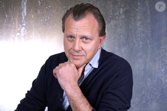 Portrait de Claude François Junior lors de l'enregistrement de l'émission "Chez Jordan de Luxe" à Paris. Le 6 mars 2024
© Cédric Perrin / Bestimage