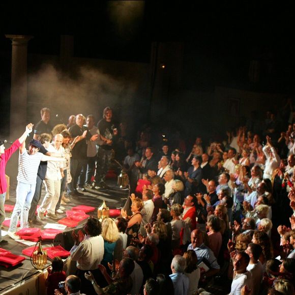 Laurent Voulzy au Festival de Ramatuelle en 2004. © DOMINIQUE JACOVIDES / BESTIMAGE