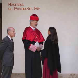 Le roi Felipe VI et la reine Letizia d'Espagne lors de la cérémonie d'investiture du roi Felipe VI en tant que docteur honoris causa (diplôme honorifique) par l'Université d'Alcala à Alcala de Henares, Espagne, le 27 février 2025. © David/Cordon Presss/Bestimage