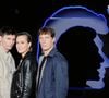 Conscient de ne pas pouvoir donner le meilleur de lui-même, il préfère se retirer du projet.

Raphaël Quenard et Laeticia Hallyday lors d'un rendez-vous à Paris le 16 juin 2024. Raphaël Quenard jouera Johnny Hallyday de 16 à 74 ans dans un biopic officiel produit par Hugo Sélignac et réalisé par Cédric Jimenez. Ce film sortira en salle en décembre 2027 pour les dix ans de la mort du rockeur. © Cyril Moreau / Bestimage
