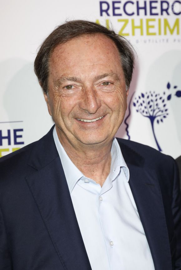 Michel-Édouard Leclerc - Photocall du XVème gala pour la Fondation Recherche Alzheimer à l'Olympia à Paris le 14 mars 2022. Sous la direction artistique de P. Souchon, des grands noms de la chanson française se mobilisent autour d'un concert sur le thème " 2 générations chantent pour la 3ème". L'intégralité des bénéfices de cette soirée servira à financer la recherche sur la maladie d'Alzheimer. © Photo Marc Ausset-Lacroix/Bestimage