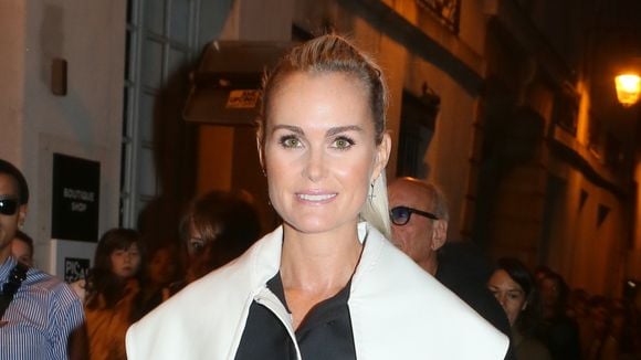 Laeticia Hallyday réagit aux mots d'une femme qui a tout perdu dans les incendies en Gironde : “On ne perd pas seulement des murs, on perd un refuge"