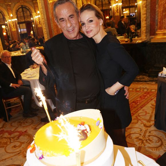 Thierry Ardisson et son épouse Audrey Crespo-Mara célèbrent son 74e anniversaire lors du " Grand prix des Agences de l'année - Dîner des Rois Mages " organisé à l'hôtel InterContinental Opéra le 06 janvier 2023 à Paris, France. Photo Jerome Dominé/ABACAPRESS.COM
