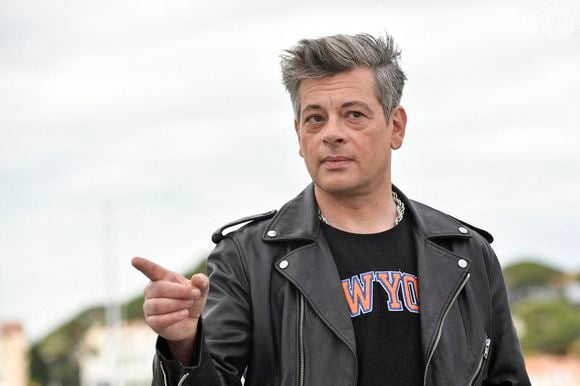 Le chanteur et acteur Benjamin Biolay au photocall de la 76e édition du Festival de Cannes le 18 mai 2023, pour le film Rosalie - Photo by Depoilly X/ANDBZ/ABACAPRESS.COM