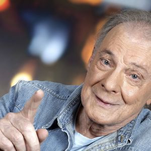 Exclusif - Portrait d'Herbert Léonard à Paris, le 8 octobre 2024.
© Cédric Perrin/Bestimage