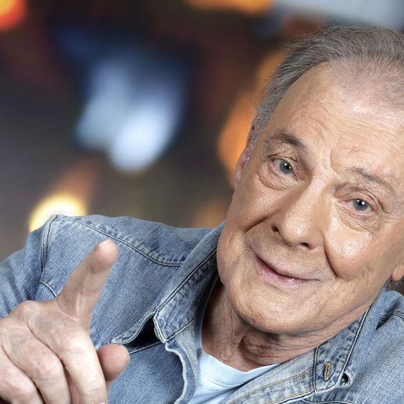 Exclusif - Portrait d'Herbert Léonard à Paris, le 8 octobre 2024.
© Cédric Perrin/Bestimage