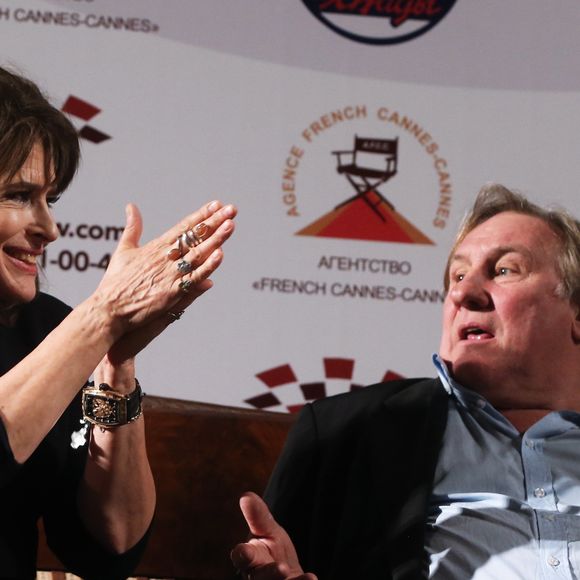 Fanny Ardant et Gérard Depardieu sont en conférence de presse à Moscou pour "La musica deuxième", une pièce de théatre de Margerite Duras le 7 octobre 2015. ITAR TASS / BESTIMAGE