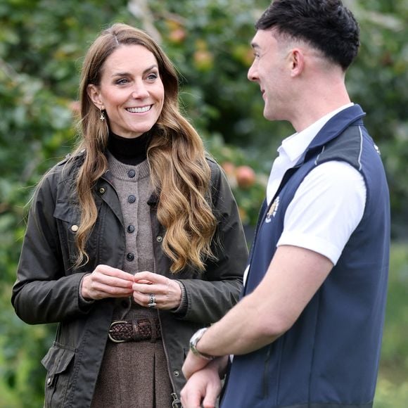 La princesse de Galles lors d'une visite à Long Meadow Cider à Portadown, Co Armagh, une exploitation familiale qui a évolué d'un producteur de pommes traditionnel à un producteur de cidres, jus et vinaigres artisanaux primés.mardi 14 octobre 2025. Photo by Chris Jackson/PA Wire/ABACAPRESS.COM