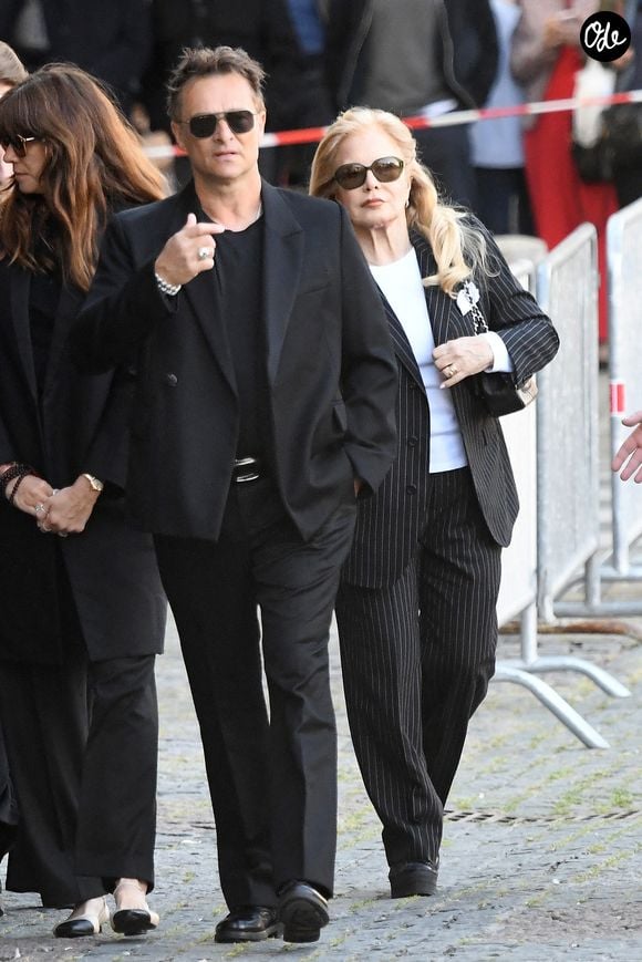 David Hallyday et sa femme Alexandra Pastor , Sylvie Vartan - Obsèques de Nathalie Baye en l'église Saint-Sulpice à Paris le 23 avril 2026. Clement Prioli / Bestimage