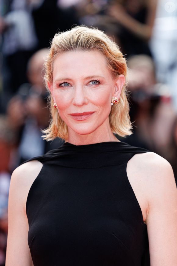 Cate Blanchett - Montée des marches de la cérémonie de clôture du 78ème Festival International du Film de Cannes, au Palais des Festivals à Cannes. Le 24 mai 2025
© Jacovides-Moreau / Bestimage