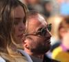 A cette occasion, son mari Michel Ferracci lui a rendu hommage
Milla Savarese, la fille d'E.Dequenne, et son beau-père, Michel Ferracci - 300 personnes réunies pour rendre hommage à Emilie Dequenne dans sa ville de Chièvres (Belgique), le 9 avril 2025, quelques semaines après son décès prématuré, survenu le 16 mars 2025. Une plaque commémorative a été installée dans la salle des Pas Perdus de l'hôtel de ville, renommée "Espace Émilie Dequenne". La famille de la comédienne a lancé un appel aux dons pour soutenir la lutte contre le cancer. Photonews / Bestimage