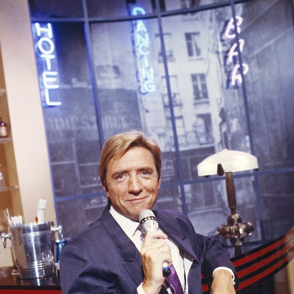 Photo d'archives de Pascal Sevran sur le plateau de son émission "La Chance Aux Chansons" à Paris, France. Photo par Pascal Baril/ABACAPRESS.COM