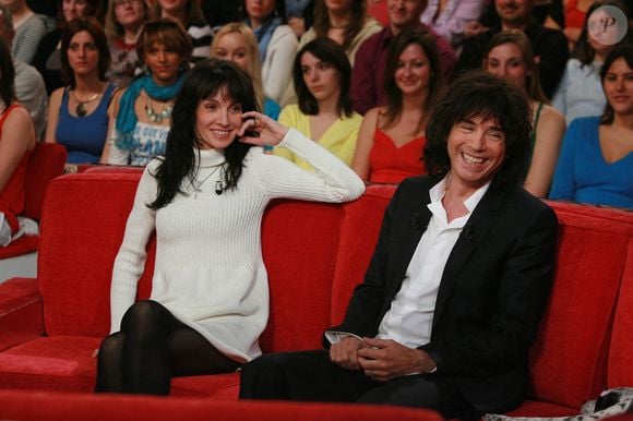 Anne Parillaud, Jean-Michel Jarre lors de l'enregistrement de l'émission Vivement Dimanche a Paris, France, le 04/04/2007. Photo Max Colin/ABACAPRESS.COM