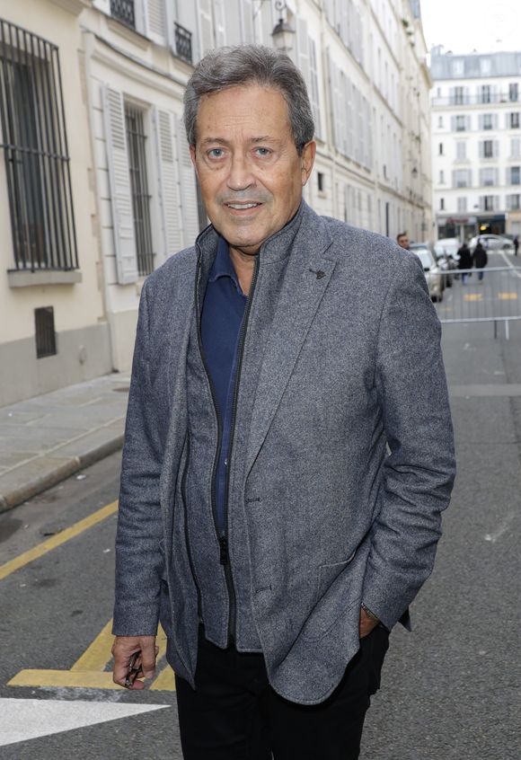 Après avoir eu un véritable coup de foudre pour Amélie, Georges Fenech a même fait sa demande au bout de 8 petits jours de relation seulement.

Georges Fenech - Fête du nouvel an juif Roch Hachana chez Marek Halter à Paris le 13 octobre 2024. © Coadic Guirec/Bestimage