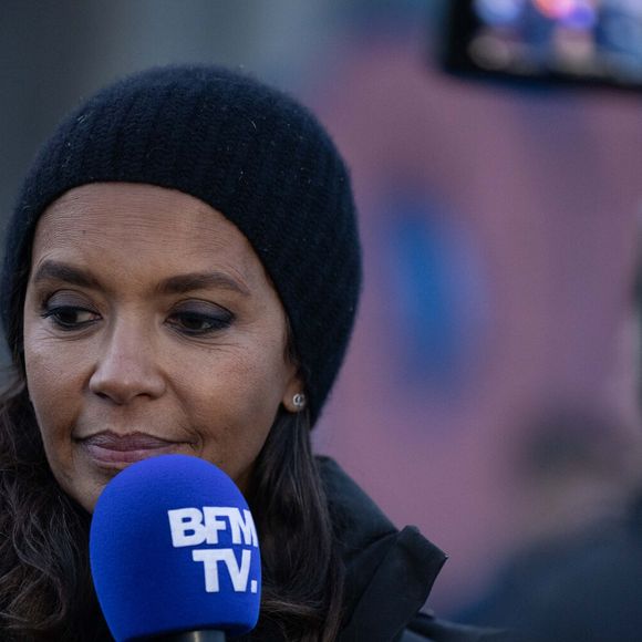 Karine Le Marchand soutient les agriculteurs sur le barrage de l'Autoroute A4 à hauteur de Jossigny en Seine et Marne le 29 Janvier 2024. 
© Jeremy Melloul - Pierre Perusseau / Bestimage
