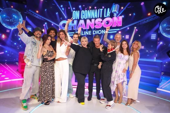 Damien Sargue, Fabienne Carat, Laurence Boccolini, Gwendal Marimoutou, Caroline Ithurbide, Richard Orlinski, Benjamin Castaldi, Isabelle Morini-Bosc, Gilles Verdez, Elsa Esnoult, Isabelle Morini-Bosc, Priscilla Betti lors de l'enregistrement de l’émission "On Connait La Chanson Céline Dion", présentée par L.Boccolini et diffusée le 1er septembre sur W9, à Paris, France, le 2 juillet 2026. © Jack Tribeca/Bestimage