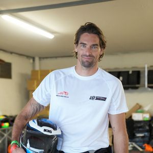 Il retrouve actuellement les bassins en commentant les Championnats d'Europe 2026.

Camille Lacourt - 10ème édition du Marathon Karting Jules Bianchi sur le circuit Paul Ricard en soutien à l'Association Jules Bianchi le 11 septembre 2025.
© Anne-Sophie Guebey / Bestimage