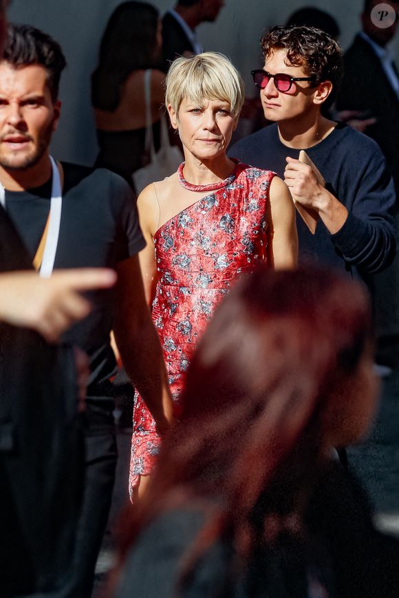 Marina Fois - Sorties du défilé de mode prêt-à-porter Louis Vuitton Printemps/été 2024 lors de la Fashion Week de Paris (PFW), dans le futur hôtel Louis Vuitton au 103, avenue des Champs-Élysées, à Paris, France, le 2 octobre 2023. © Christophe Clovis/Bestimage