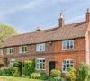 En 2009, à 21 ans, il achète comptant Kimpton Grange, un domaine de 5,4 millions de livres.

Rupert Grint, la star de « Harry Potter », met en vente son manoir du XVIIIe siècle pour 6 millions de livres sterling. Photo : ABACAPRESS.COM