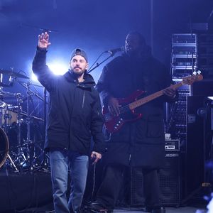 L'interprète de "Juste une photo de toi" est en effet remonté sur scène, moins d'une semaine après son hospitalisation, dans le nord de la France !

Exclusif - M. Pokora - 16e édition de l'évènement caritatif "Glisse en cœur" au Grand Bornand le 22 mars 2025. © Denis Guignebourg/Bestimage