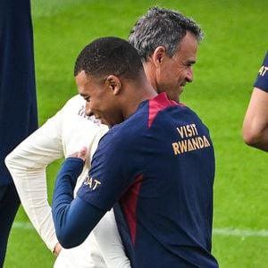 Kylian Mbappé et Luis Enrique avec le Paris Saint-Germain à Poissy, France. (Credit Image: ©  Matthieu Mirville/ZUMA Press Wire)