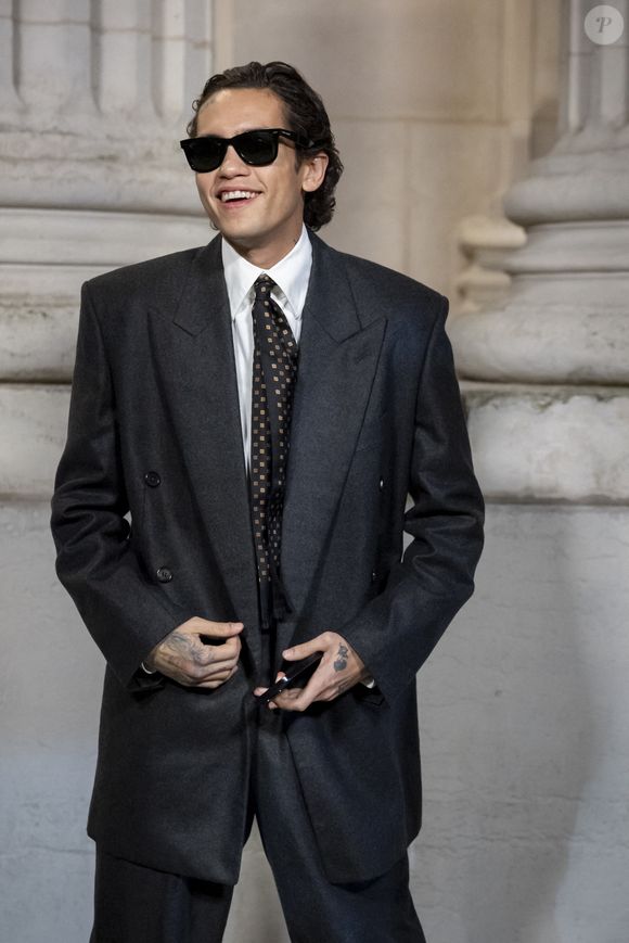 Dominic Fike - Photocall du défilé Saint Laurent  "Collection Masculine Prêt-à-Porter Automne/Hiver 2025-2026" lors de la Fashion Week de Paris (PFW) le 28 janvier 2025 © Olivier Borde /Bestimage