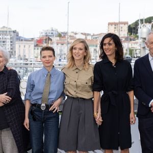 David Thion, Marie-Christine Barrault, Mélanie Thierry, Léa Drucker, Charline Bourgeois-Tacquet, Erri De Luca et Charles Berling au photocall du film "La Vie D'Une Femme" lors du 79ème Festival International du Film de Cannes, France, le 14 mai 2026. © Jacovides-Moreau/Bestimage