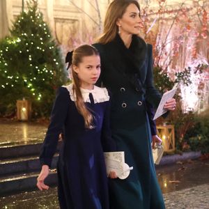 Le cliché reflète la vie de famille naturelle et complice du couple princier.

Le Prince et la Princesse de Galles et d'autres membres de la famille royale assistent au cinquième service de chants "Ensemble à Noël" à l'Abbaye de Westminster, Londres, Royaume-Uni, le 5 décembre 2025. Chris Jackson/WPA-Pool/Bestimage