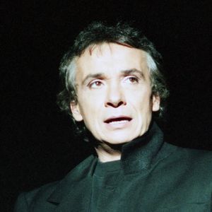 Michel Sardou se produit. Photo par APS-Medias/ABACAPRESS.COM