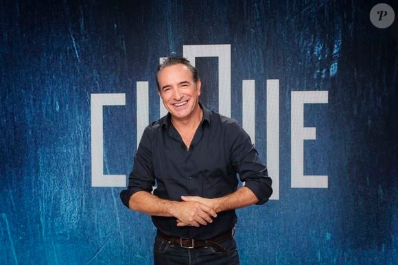 Exclusif -  Jean Dujardin, sur le plateau de Clique présenté par M.Achour, et diffusé sur Canal + le 27 octobre 2025, à Paris, France, le 21 octobre 2025. © Jack Tribeca/Bestimage