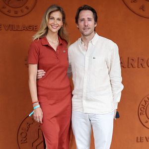 Ophélie Meunier et son mari Mathieu Vergne au village lors des Internationaux de France de Tennis de Roland Garros 2025. Paris, le 29 mai 2025.
© Moreau/Jacovides/Bestimage