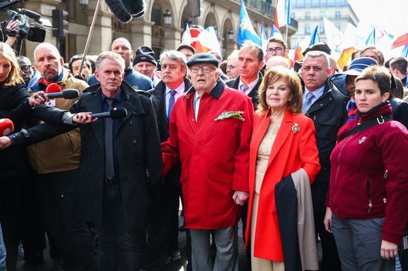 Lorrain de Saint Affrique, Jean-Marie Le Pen et sa femme Jany Le Pen - Jean-Marie Le Pen lors de son traditionnel hommage du 1er mai à Jeanne d'Arc - Paris le 1 er Mai 2017