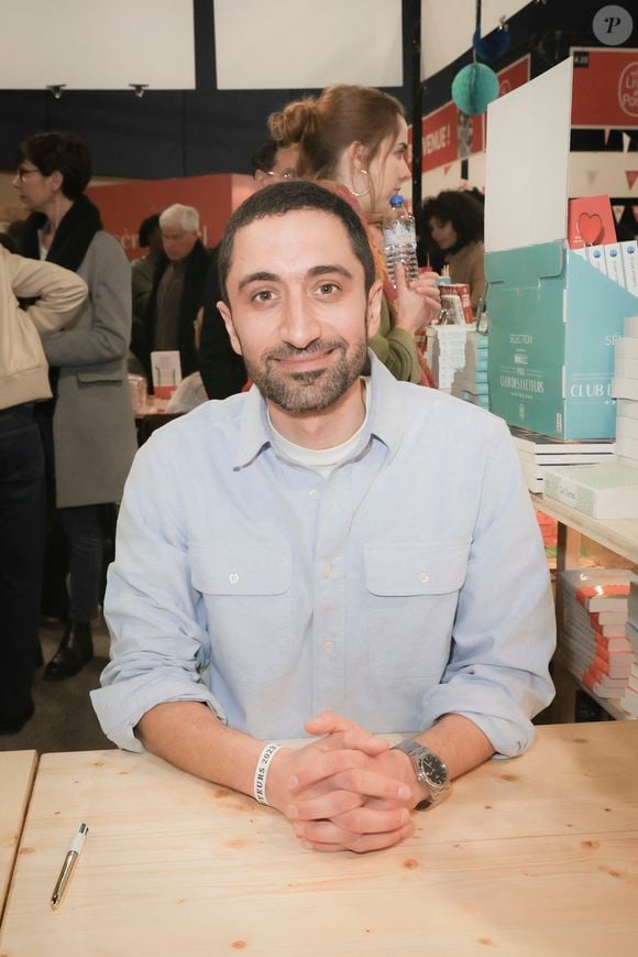 Jimmy Mohamed au Festival du Livre de Paris 2023 au Grand Palais Éphémère le 23 avril 2023.

© Jack Tribeca / Bestimage