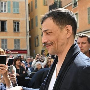 Steevy Boulay - Sorties des obsèques de Loana Petrucciani dans la cathédrale Sainte-Réparate à Nice le 10 avril 2026. © Bruno Bebert/Bestimage