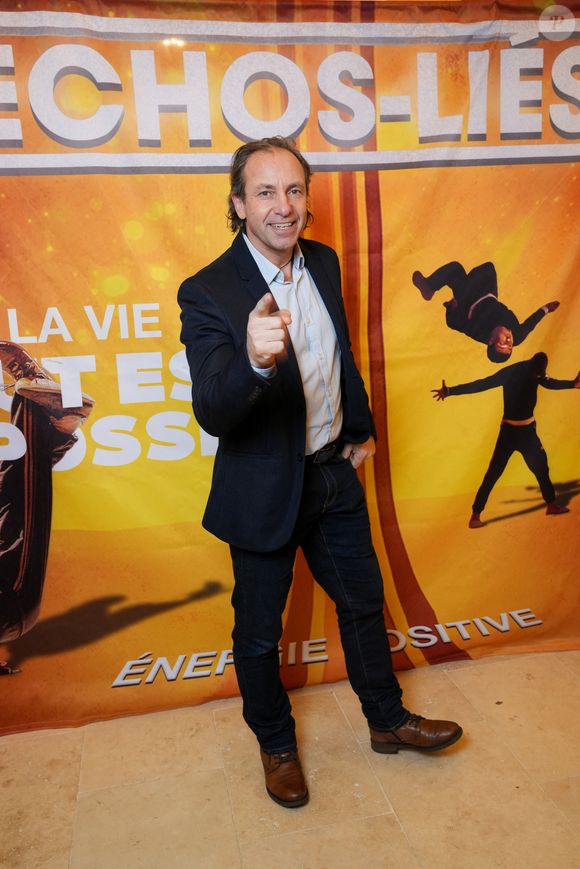 Philippe Candeloro - Générale de presse de la troupe " Les Échos-Liés " (gagnants de l'émission " Un Incroyable Talent " sur M6) au Théâtre des Variétés à Paris le 5 février 2026.

© Anne-Sophie Guebey / Bestimage