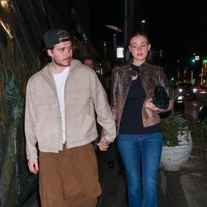 Brooklyn Bekcham et sa femme Nicola Peltz à Beverly Hills. Backgrid USA / Bestimage
