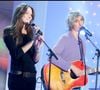 Vous l'avez peut-être oublié mais Carla Bruni et Louis Bertignac ont partagé une idylle dans les années 80.

Carla Bruni et Louis Bertignac sur le plateau de l'émission "Vivement Dimanche"

Guillaume Gaffiot/Bestimage