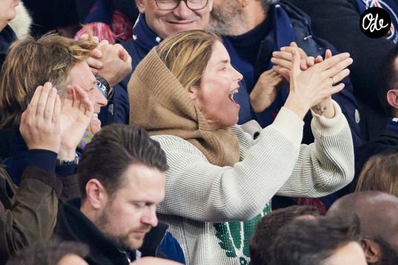 En story sur Instagram, le présentateur du 20 Heures de France 2 a dévoilé une photo inédite de l'actrice, rayonnante au naturel.

Laurent Delahousse et sa compagne Alice Taglioni - Célébrités assistent au 1/8e de finale aller de la Ligue des champions 2024-25 entre le PSG contre Liverpool (0-1) au Parc des Princes à Paris le 5 mars 2025. © Cyril Moreau/Bestimage