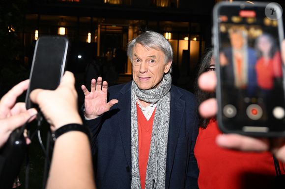 Salvatore Adamo - Arrivées à l'enregistrement de l'émission "Serge Lama le dernier rappel !" au théâtre Marigny à Paris le 29 avril 2025. © Yehiel Chekroune / Bestimage