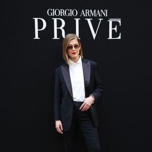 Rosamund Pike au défilé Giorgio Armani Privé "Collection Haute Couture Automne/Hiver 2026-2027" lors de la Fashion Week de Paris, le 7 juillet 2026.
Florian Lavielle / Bestimage