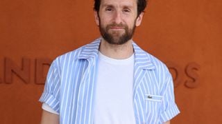 Pablo Mira (Quotidien) en couple avec Lisa Brunet, une jolie chanteuse qui a travaillé pour M6