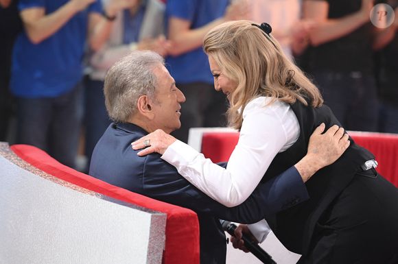 Exclusif - Sheila et Michel Drucker  - Enregistrement de l'émission Vivement dimanche au studio Rive Gauche, le 21 mars 2025, présentée par M.Drucker et diffusée sur France 3 le 30 mars 2025. 
© Guillaume Gaffiot / Bestimage