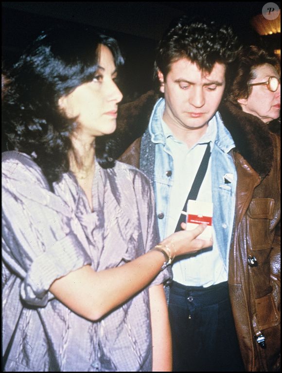 Leur histoire s'est brutalement terminée en 1986.

Daniel Balavoine avec son épouse Corinne Barcasset.  Photo par AGENCE / BESTIMAGE