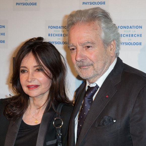 Dès son entrée à l'intérieur, la comédienne a éprouvé un très fort sentiment de rejet.

Pierre Arditi et sa femme Evelyne Bouix assistent au diner de gala des Stethos d'Or a l'hotel George V a Paris le 13 mars 2017, Paris, France. Photo de Nasser Berzane/ABACAPRESS.COM