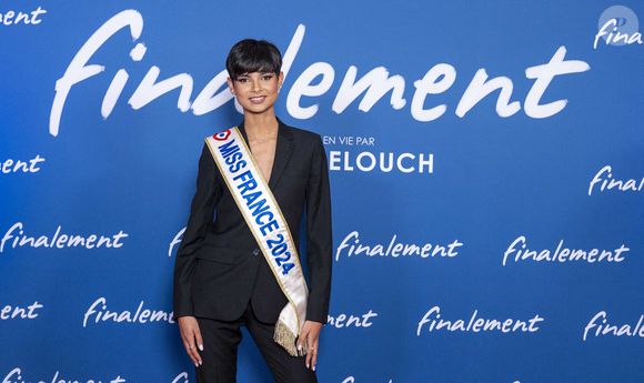 Eve Gilles (Miss France 2024) - Avant-première du film "Finalement" de C. Lelouch qui fête son 87ème anniversaire au Grand Rex à Paris le 30 octobre 2024. © Pierre Perusseau/Bestimage