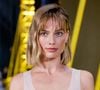 De la cueillette manuelle à la distillation, la comédienne a suivi toutes les étapes de fabrication de ces essences d'exception.   

Margot Robbie au photocall du défilé Chanel Collection Femme Prêt-à-Porter Automne/Hiver 2026-2027 lors de la Fashion Week de Paris, au Grand Palais, à Paris, le 9 mars 2026.

© Olivier Borde/Bestimage