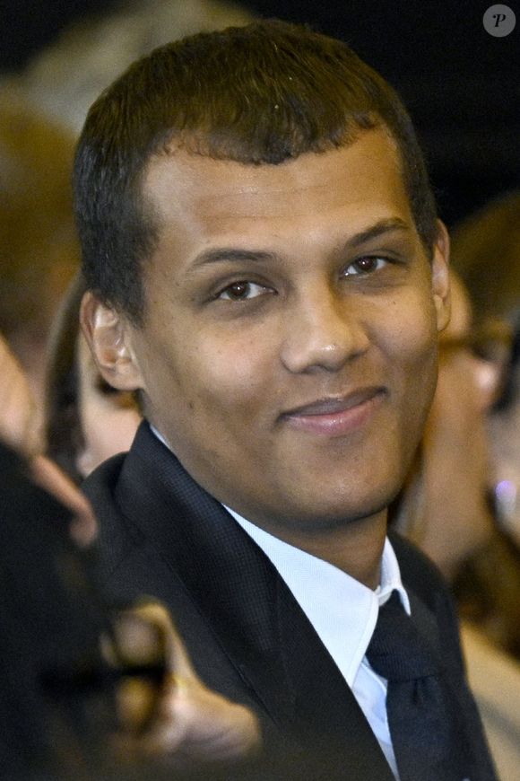 Stromae a été décoré par le roi Philippe de Belgique en tant que Commandeur de l'Ordre de la Couronne à Bruxelles en Belgique le 21 novembre 2024.