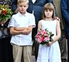 C'est l'année de CM2 que les jumeaux entament, leur dernière année avant le grand saut du collège.

Le prince Albert II de Monaco, sa femme la princesse Charlene et leurs  enfants, le prince héréditaire Jacques et la princesse Gabriella  ont participé au traditionnel pique-nique des Monégasques « U Cavagnëtu » au parc Princesse Antoinette, à Monaco, le 9 septembre 2023. © Bruno Bebert / Bestimage