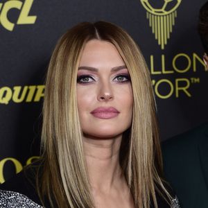 Caroline Receveur à la cérémonie du Ballon d'Or 2019 à Paris, le 2 décembre 2019. 

Photo : JB Autissier / Panoramic / Bestimage